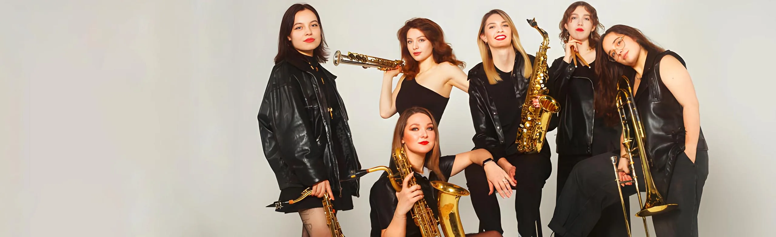 Мировые рок-хиты на саксофонах. Sirenes Saxophone Ensemble