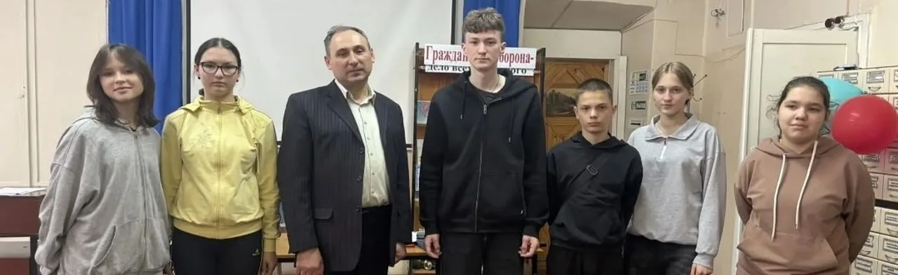 Песни народов страны. Литературно