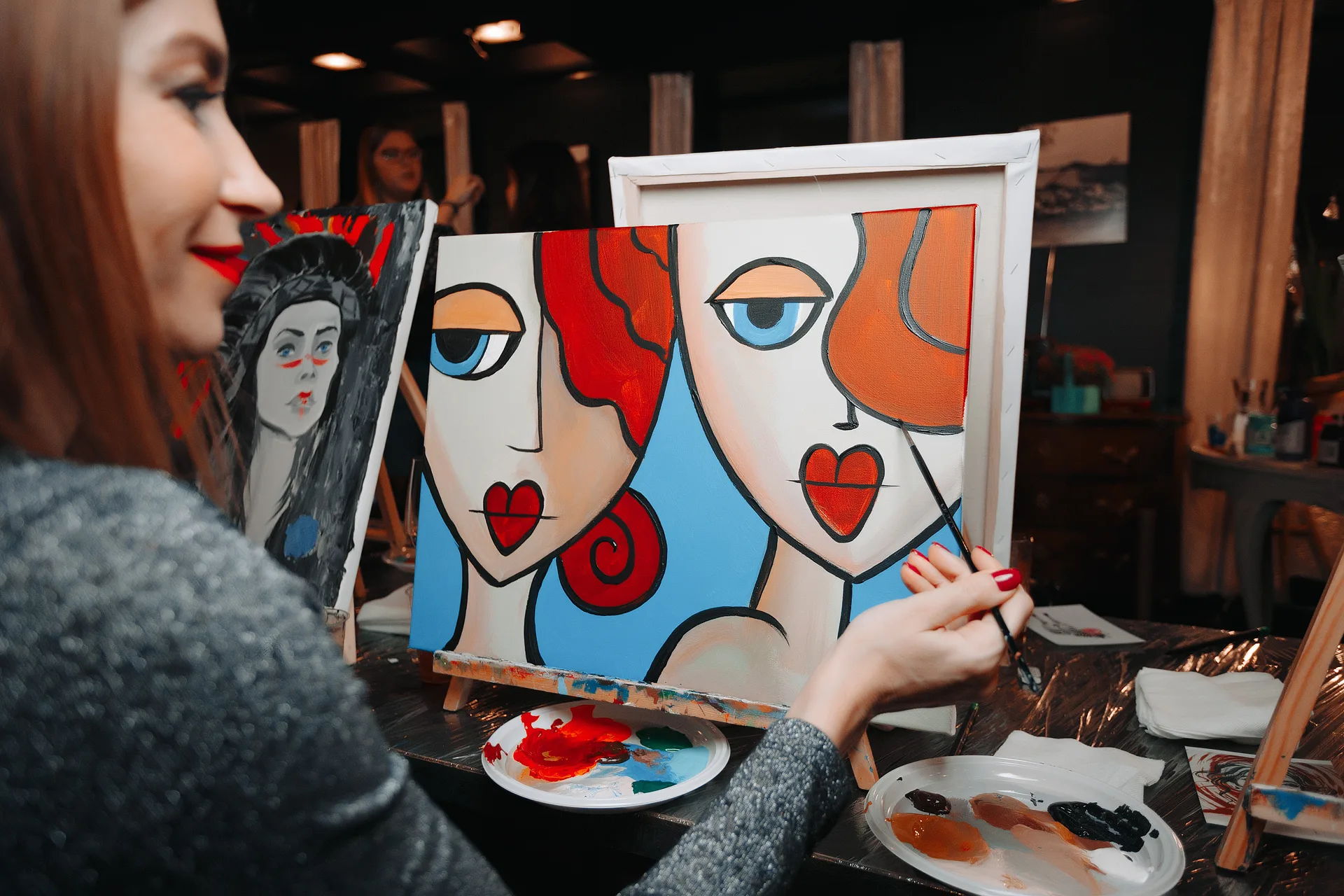 Арт-вечеринка Artvibes. Рисуем акрилом на холсте в ресторане Сплетни by Anna Asti от Артвайбс