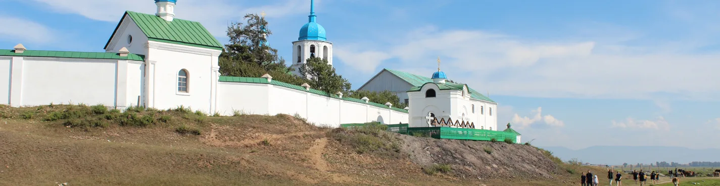 Плывущий по Байкалу:  Посольский монастырь и омулевая бочка