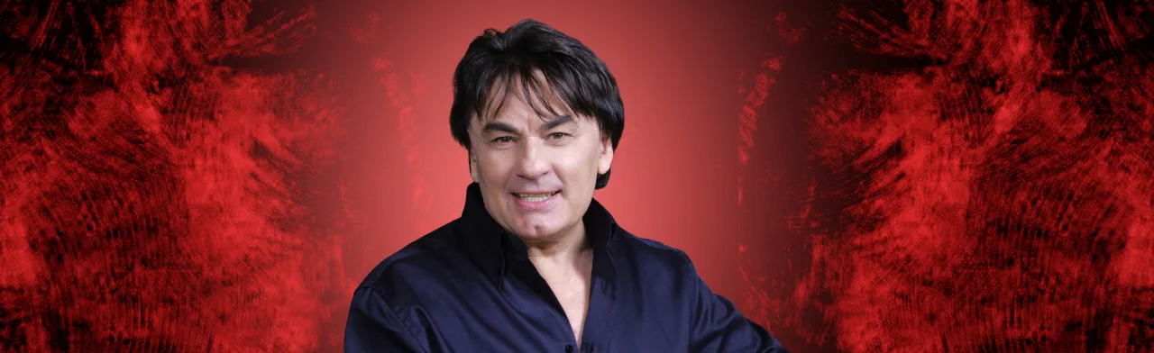 Александр Серов