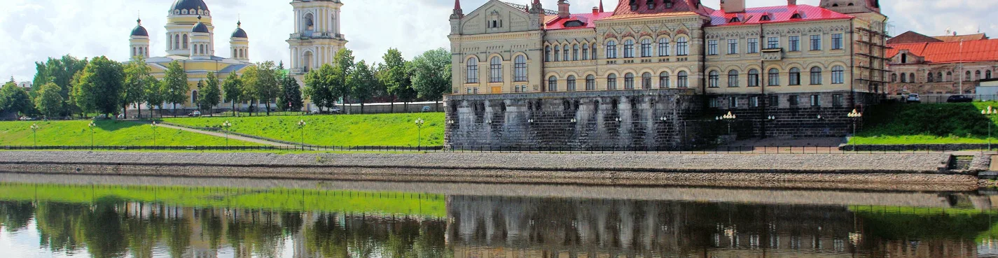 Из Ярославля в купеческий Рыбинск (на транспорте туристов)